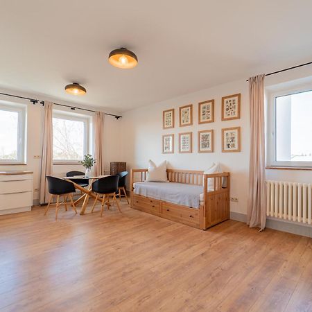 Penzionzemianskydvor Surovce Buitenkant foto